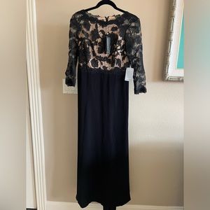 NWT Tadashi Shoji Dress size 4